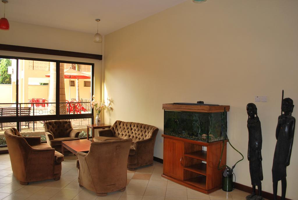 מושי Parkview Inn מראה חיצוני תמונה