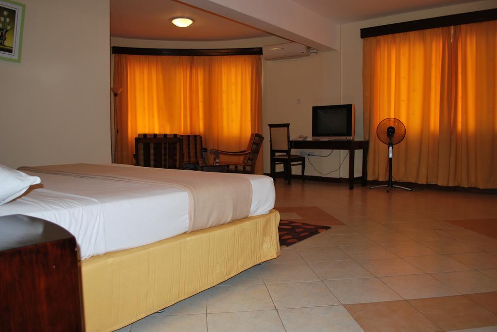 מושי Parkview Inn חדר תמונה