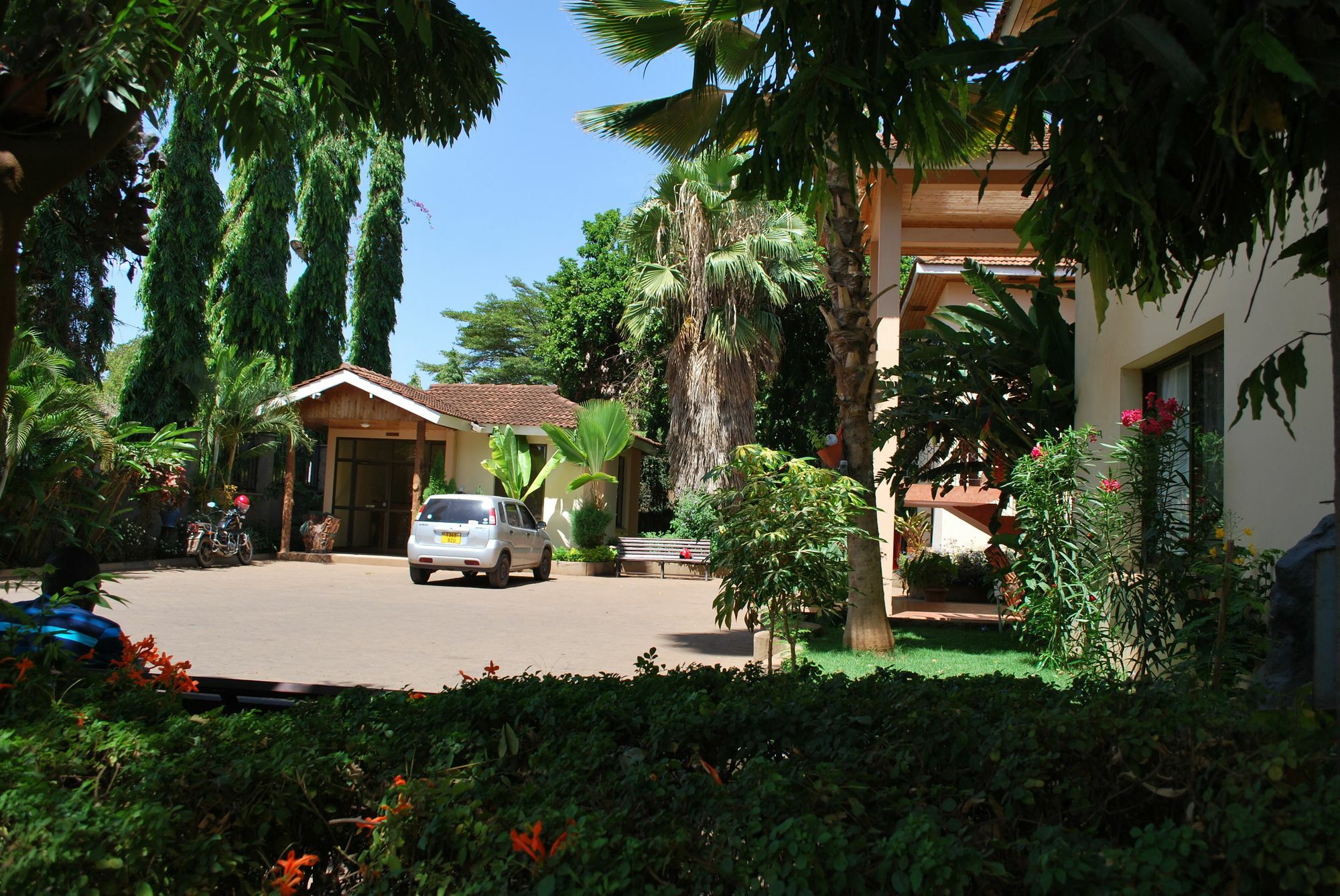מושי Parkview Inn מראה חיצוני תמונה
